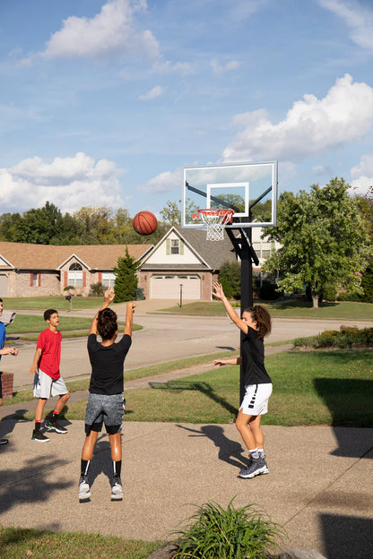 Goalrilla GS54C Sistema de aros de baloncesto en marcha